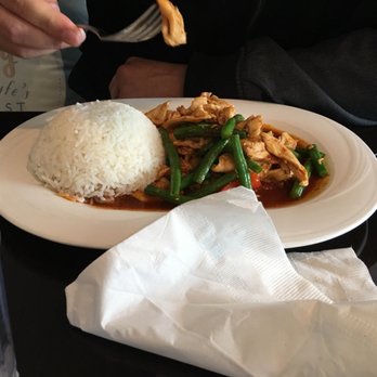 Chao Phra Ya - Pad Pik Khing lunch special 10.95 - Thai Near Me - Herndon, Virginia Chao Phra Ya - Pad Pik Khing lunch special 10.95 - Thai Near Me - Herndon, Virginia