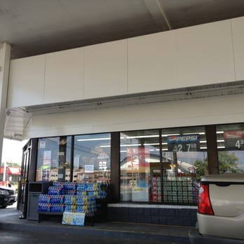 Roadrunner Markets - a truck parked in front of a store - Convenience Stores Near Me - Johnson City, Tennessee Roadrunner Markets - a truck parked in front of a store - Convenience Stores Near Me - Johnson City, Tennessee