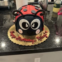 Frosted Cakerie - Lady bug cake!
