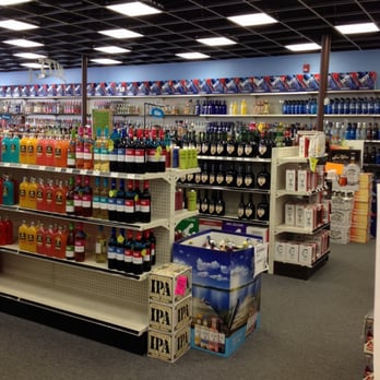 Lincoln Liquors - the inside of a grocery store - Beer, Wine & Spirits Near Me - Billerica, Massachusetts