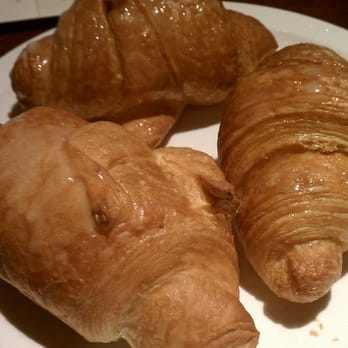Cheddar's Scratch Kitchen - THE croissants - American Near Me - Aurora, Colorado Cheddar's Scratch Kitchen - THE croissants - American Near Me - Aurora, Colorado