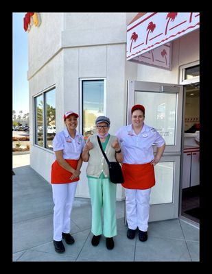 In-N-Out Burger by null