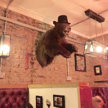 Polo 24 Hour Bar - He can't bear to see all these drunk youngsters eating so well late at night. - Diners Near Me - London, XGL Polo 24 Hour Bar - He can't bear to see all these drunk youngsters eating so well late at night. - Diners Near Me - London, XGL