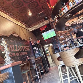 Guillotine Cigar Lounge - Front room - Cigar Bars Near Me - Hummelstown, Pennsylvania