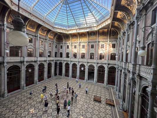 Palácio da Bolsa by null
