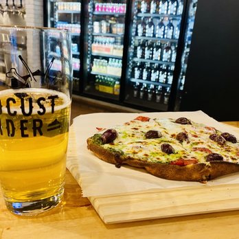 Locust Cider Belmar - Spokane flatbread - Cideries Near Me - Lakewood, Colorado Locust Cider Belmar - Spokane flatbread - Cideries Near Me - Lakewood, Colorado