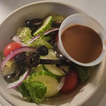 Uncle Giuseppe's Lil Bit A Brooklyn - Side salad - Pizza Near Me - Stuart, Florida