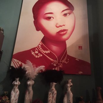 唯一軒 - Artwork at restaurant Monogamous - Pekinese Near Me - Hong Kong, HK