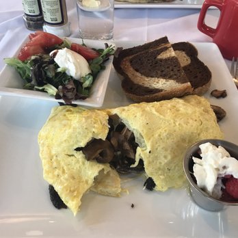 Reflect Bistro - Morel omelette - Bars Near Me - Traverse City, Michigan