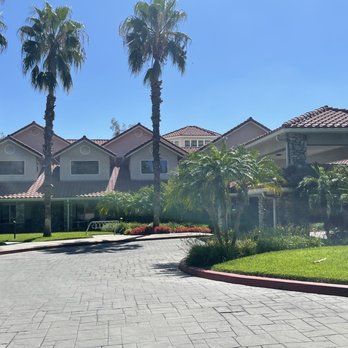 Holiday Valencia Commons - Retirement Homes Near Me - Rancho Cucamonga, California Holiday Valencia Commons - Retirement Homes Near Me - Rancho Cucamonga, California