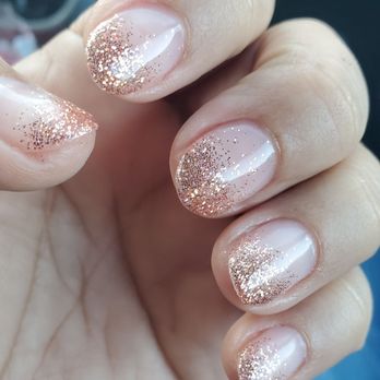 Phamous Nails Lounge - Loved the color Tammy picked for me! Rose Gold glitter! - Nail Technicians Near Me