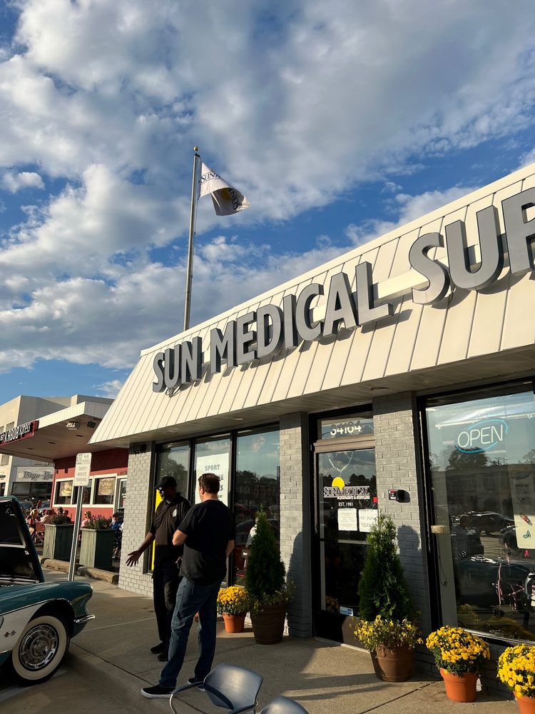 SUN MEDICAL EQUIPMENT Updated May 2024 17 Photos 1938 Woodslee Dr