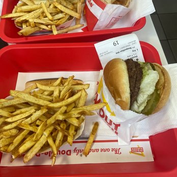 In-N-Out Burger - Fast Food Near Me - Waco, Texas