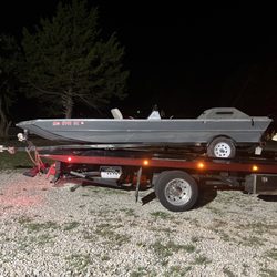 Tune's Service & Towing - TOWING