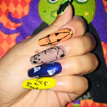 Glamour Nails by Ruby - Halloween time - Nail Technicians Near Me - Woodland, California Glamour Nails by Ruby - Halloween time - Nail Technicians Near Me - Woodland, California