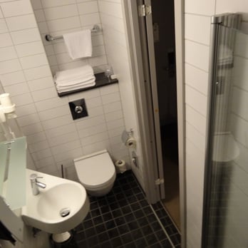 Thon Hotel Munch - Bathroom - Hotels Near Me - Oslo, 03