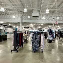 Saks OFF 5TH - Women's clothing