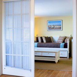 Marthas Vineyard Surfside Hotel - Suite Living Room