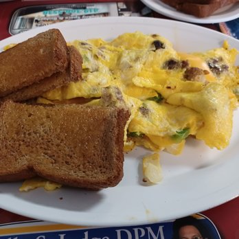 Ala Carte Cafe - Western Omlette - Cafes Near Me - Port Clinton, Ohio