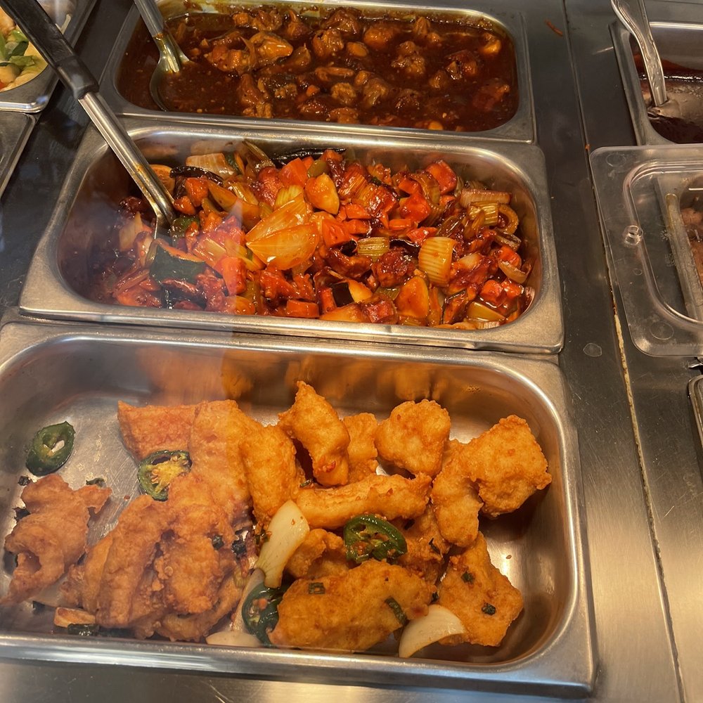 China Wok - a variety of food items in a buffet - Chinese Near Me - Pomona, California