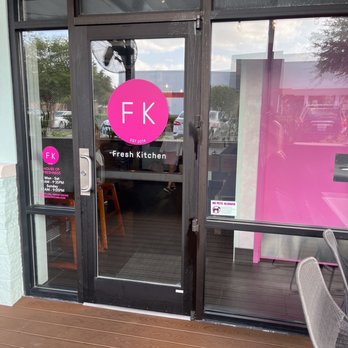Fresh Kitchen - PATIO ENTRANCE - Gluten-Free Near Me - Winter Garden, Florida
