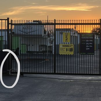 Extra Space Storage - Locked gate before 8pm when it's opened until 10pm. - Self Storage Near Me - Rancho Cordova, California Extra Space Storage - Locked gate before 8pm when it's opened until 10pm. - Self Storage Near Me - Rancho Cordova, California