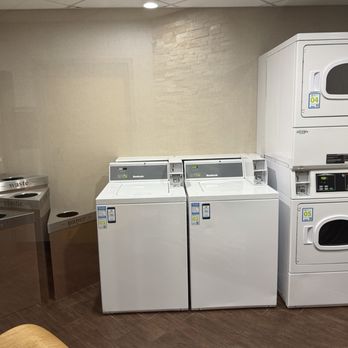 Hampton Inn Spokane - On-site laundry - Hotels Near Me - Spokane, Washington