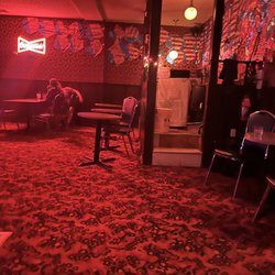 Golden Rose Lounge - Karaoke booth