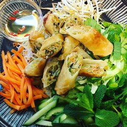 Banh Mi Sai Gon - BUN cha gio