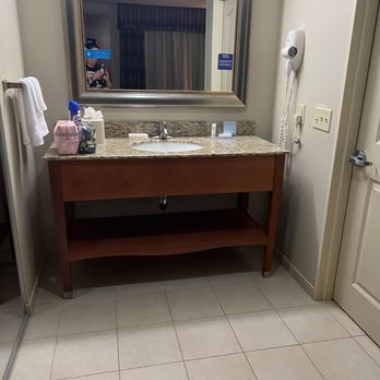Hampton Inn & Suites Astoria - Hotels Near Me - Astoria, Oregon Hampton Inn & Suites Astoria - Hotels Near Me - Astoria, Oregon