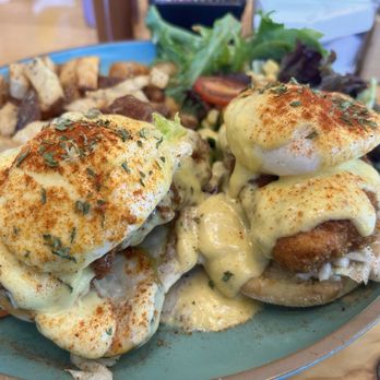 Popping Yolk Cafe - Crab Cake Benedict - Cafes Near Me - Brea, California