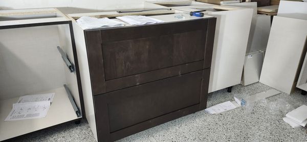 Dixon Interior Renovations Logo