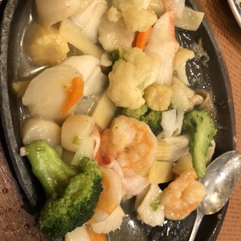 Hunan Garden - Seafood platter - Chinese Near Me - Gladstone, Missouri