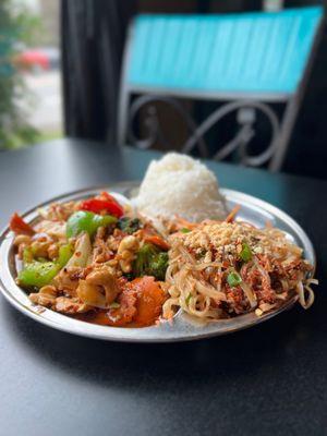 Thai Fusion Restaurant & Lounge by null
