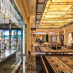 Exterior photo of Suitsupply - Las Vegas, Nevada Exterior photo of Suitsupply - Las Vegas, Nevada