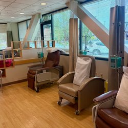 Cancer Care Northwest - North Clinic chemotherapy suite where patients receive infusion treatments in a comfortable setting.