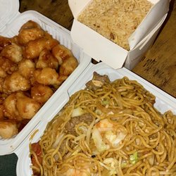 Four Seasons Chinese Restaurant - The best Chinese in town