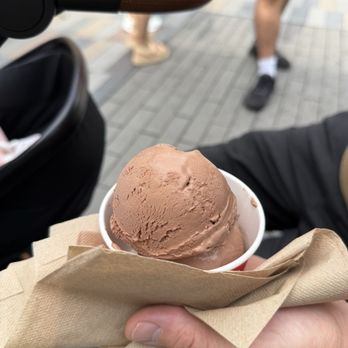 Smitten Ice Cream - Chocolate Ganache - Ice Cream & Frozen Yogurt Near Me - San Jose, California Smitten Ice Cream - Chocolate Ganache - Ice Cream & Frozen Yogurt Near Me - San Jose, California