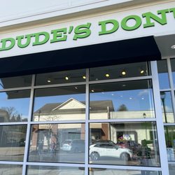 Dude's Donuts - The front