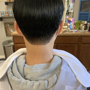 Nicks & Cuts Barbershop - Cut by Nikki - Barbers Near Me - Canby, Oregon