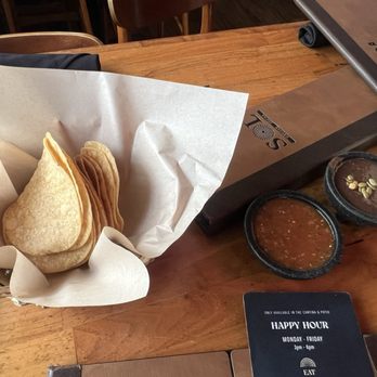 SOL Mexican Cocina - Chips & Salsa - Bars Near Me - Playa Vista, California SOL Mexican Cocina - Chips & Salsa - Bars Near Me - Playa Vista, California