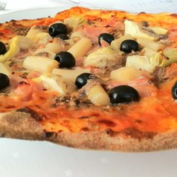 Hotel Restaurant Lamm - Alte Post - Leider ohne Knoblauch: Pizza Sardegna