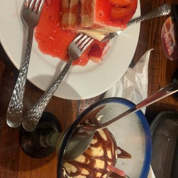 LongHorn Steakhouse - Strawberries & Cream Shortcake - Steakhouses Near Me - Saint Peters, Missouri
