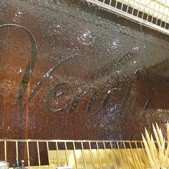 Venchi - Chocolate wall - Ice Cream & Frozen Yogurt Near Me - Rome, RM Venchi - Chocolate wall - Ice Cream & Frozen Yogurt Near Me - Rome, RM