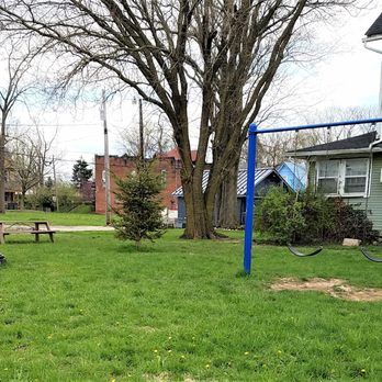 Clifton Wallace Park - swings - Parks Near Me - Muncie, Indiana Clifton Wallace Park - swings - Parks Near Me - Muncie, Indiana