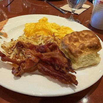 Copper Whisk - Eggs/bacon/potatoes with a biscuit - Bars Near Me - Florence, Indiana