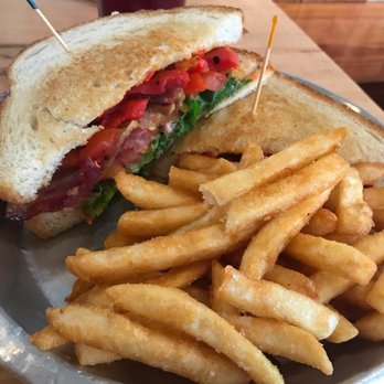 Basecamp Bar & Restaurant - Redhead BLT - Bars Near Me - Chattanooga, Tennessee