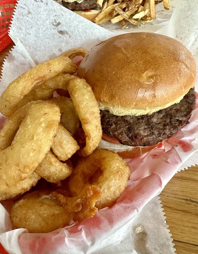 Foster's Grill Logo