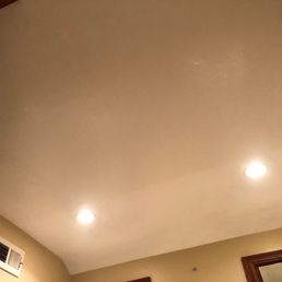 Ceiling of the bathroom paint