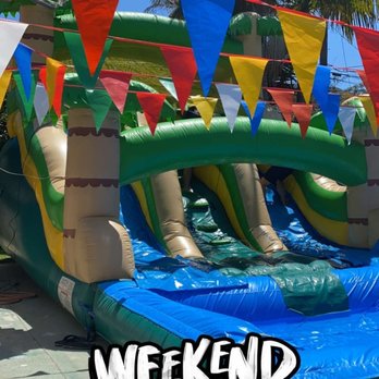 Jumperpalooza - Tropical Waterslide - Bounce House Rentals Near Me Jumperpalooza - Tropical Waterslide - Bounce House Rentals Near Me